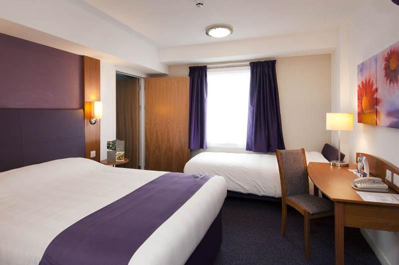 Premier Inn Premier Inn East Grinstead Felbridge Exterior photo